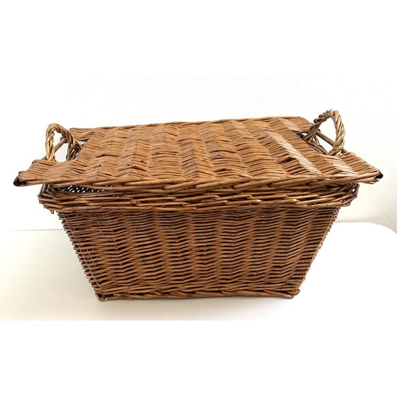 Gift Tree Wicker Basket Lift-Off Lid Storage Picnic Basket Handles w/Gift Tag - Picture 1 of 13